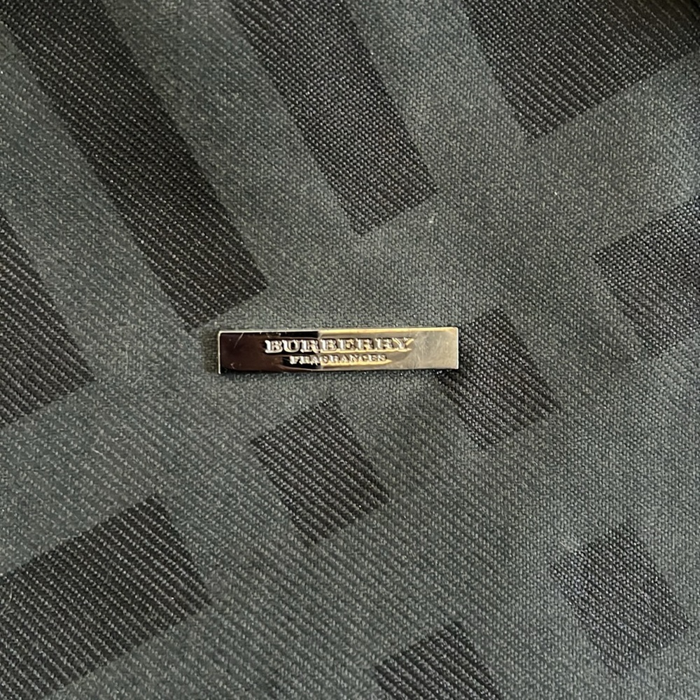 Burberry Fragrances overnight bag - Picture 5 of 6